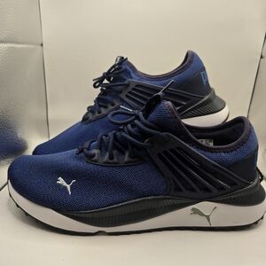 Puma Pacer Future running shoes in a blue colorway. Mens 11 1/2